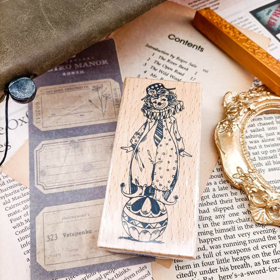 S201W_小丑B / clown.B/ 櫸木印章 Wood Rubber Stamp - 印章/印台 - 木头 卡其色