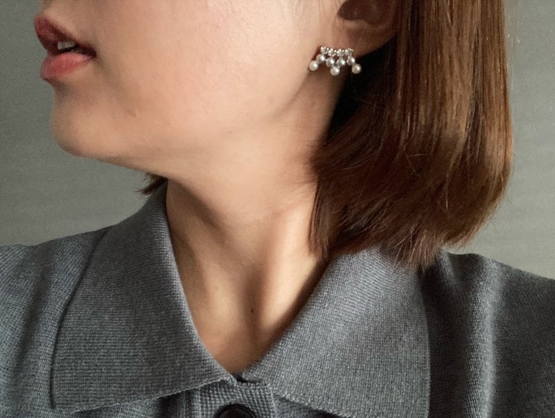 银色珍珠迷你耳饰 珍珠雪点 银色 圣诞典礼礼物 - 耳环/耳夹 - 珍珠 银色