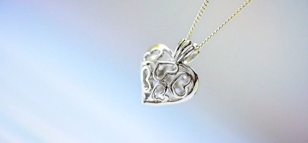Basket pendant Heart [Made of Silver925] - 项链 - 贵金属 银色