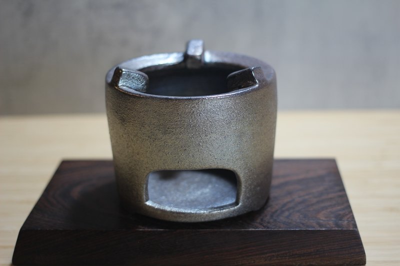 【送礼好物】10cm 柴烧 保温炉座 蜡烛加热台 莺歌叶敏祥手作 - 蜡烛/烛台 - 瓷 