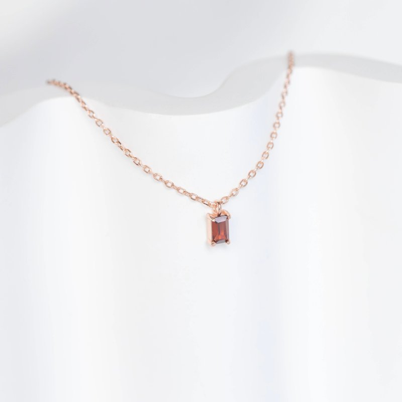 石榴石925纯银长方宝石项链 - 项链 - 水晶 银色