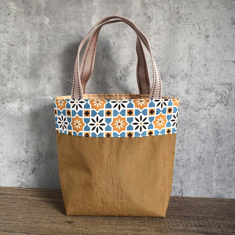 防水外出手提袋_花砖橘+卡其底 - 手提包/手提袋 - 尼龙 卡其色