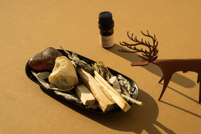 圣诞礼盒  净化心灵 | 圣木x鼠尾草香氛系列 - 香薰/精油/线香 - 植物．花 咖啡色