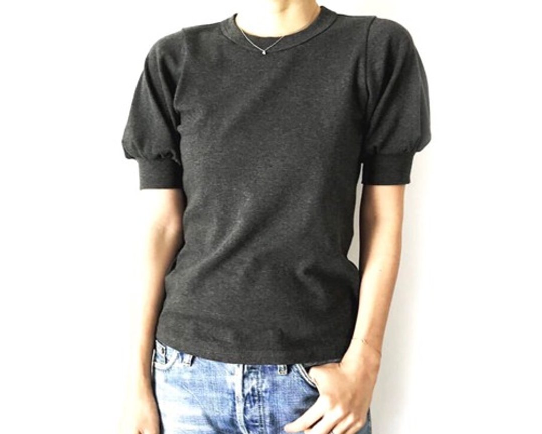 Gathered sleeve T-shirt for adults who are particular about the shape [Available in sizes and colors] - 女装上衣 - 棉 