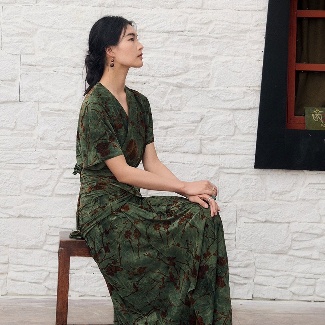 原野的盡頭扎染植絨長裙 / 交領圍裹系帶漢服 / 復古含蓄雅致款 - 洋装/连衣裙 - 其他材质 绿色