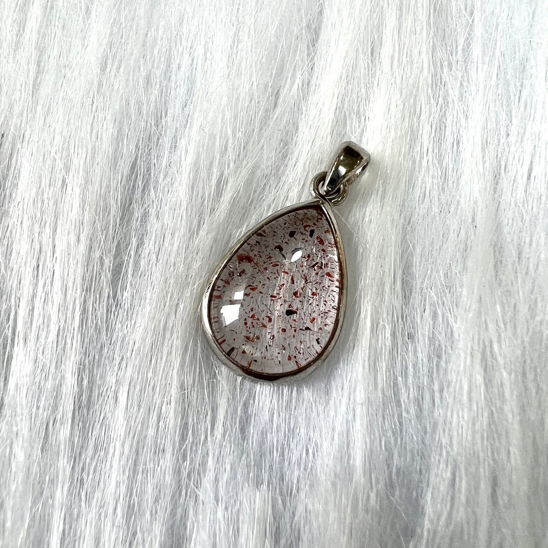 金草莓超七吊坠 | 水晶 | 吊坠 | 水晶吊坠 | 水晶饰物 - 项链 - 水晶 透明