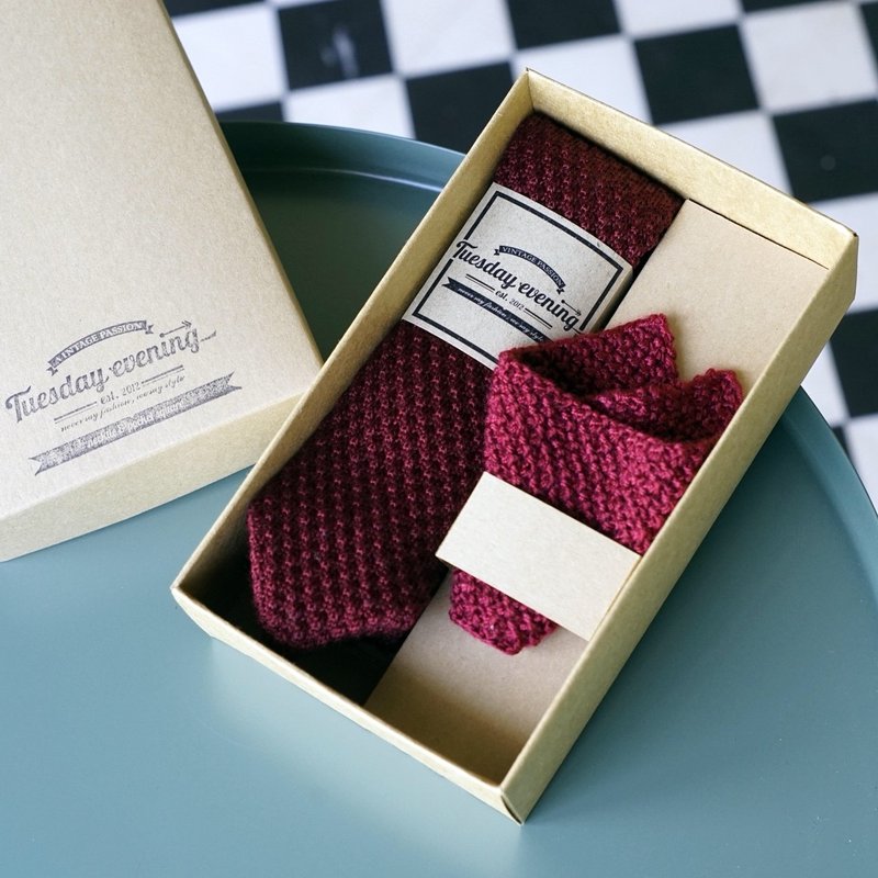Red Knitted Wool Tie with pocket square set (with Crafted box) - 领带/领带夹 - 其他材质 红色