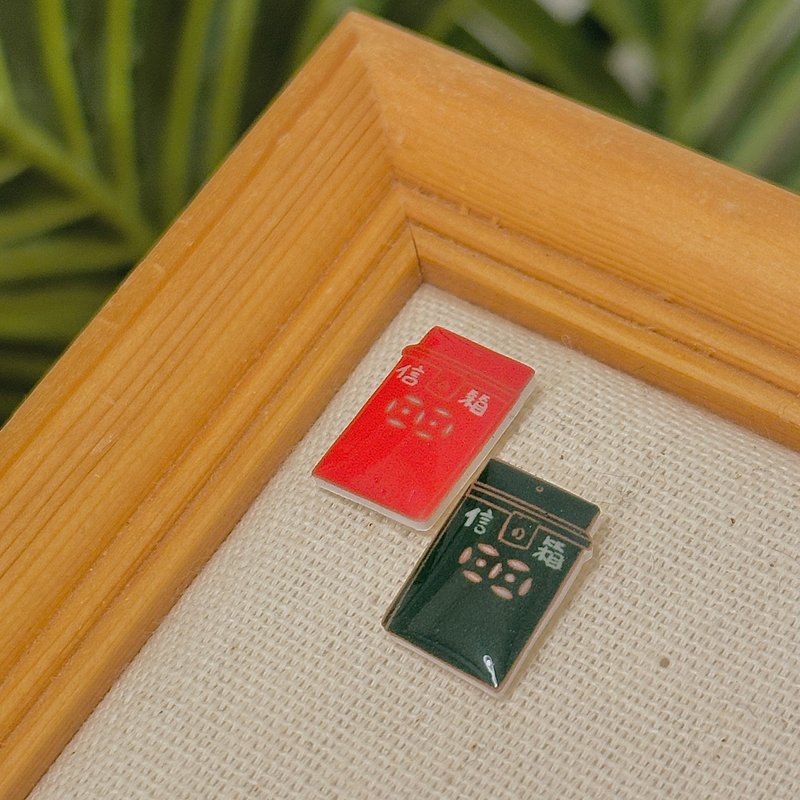 HKPaletteEarring - 信箱(耳环) - 耳环/耳夹 - 树脂 绿色