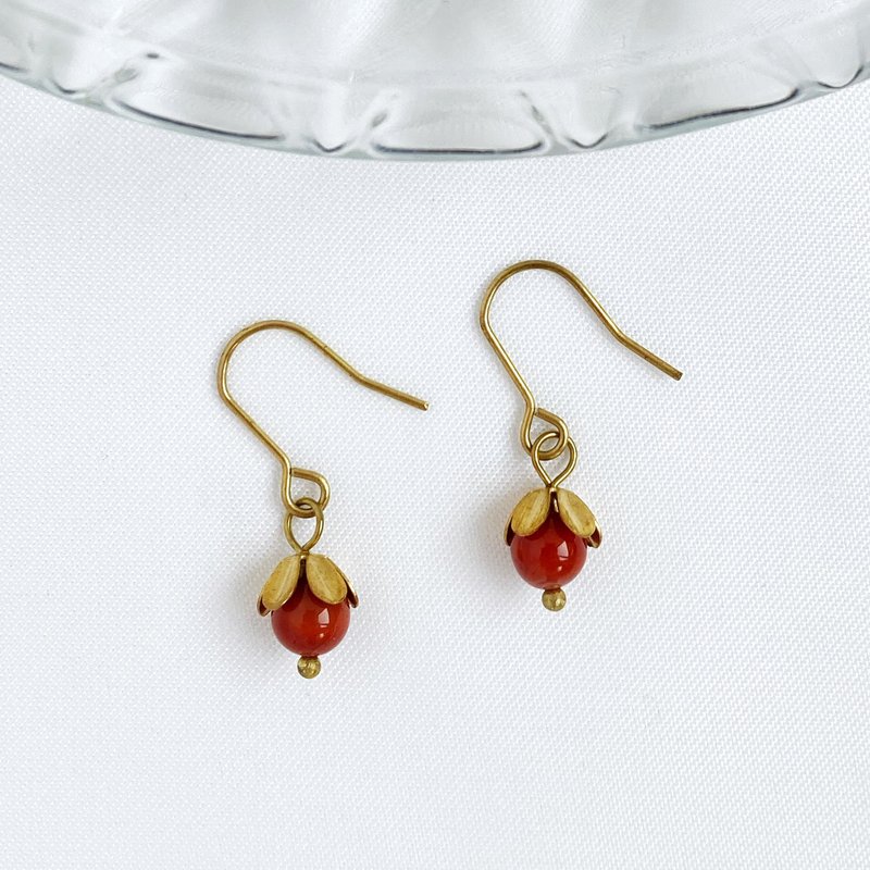 古典小花。天然南红玛瑙 黄铜 手作耳环 耳勾 垂坠耳环 避邪 平安 - 耳环/耳夹 - 铜/黄铜 红色