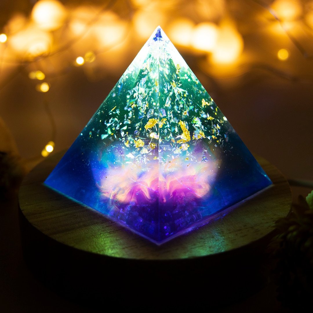 金字塔小夜灯/奥根塔Orgonite/脉轮/灵性/冥想/能量/银河宇宙疗愈 - 其他 - 树脂 