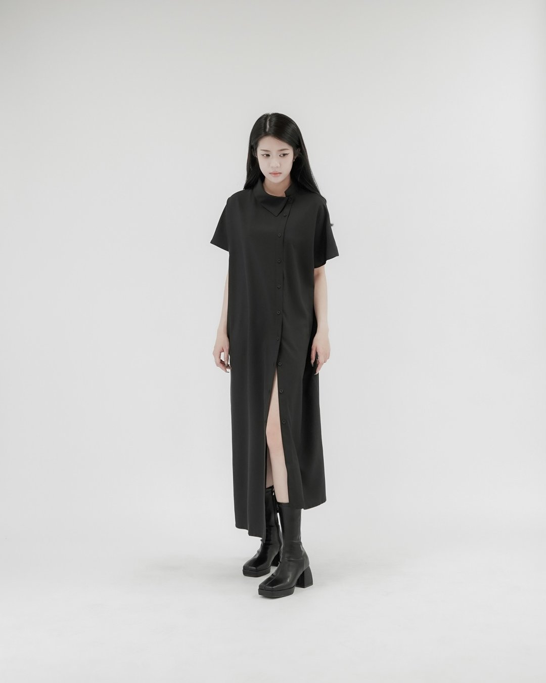 MUKK DESIGN 侧开扣不对称下摆连袖衬衫洋装 - 洋装/连衣裙 - 聚酯纤维 黑色