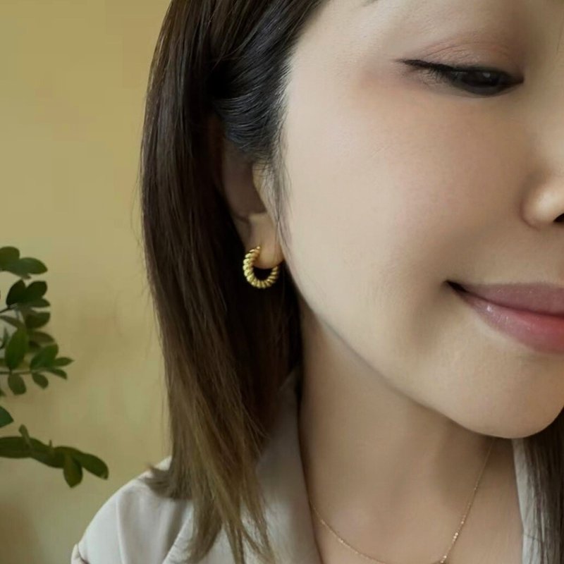 镙光耳圈 | 纯银 | 包邮 | Belinda轻珠宝 - 耳环/耳夹 - 纯银 银色