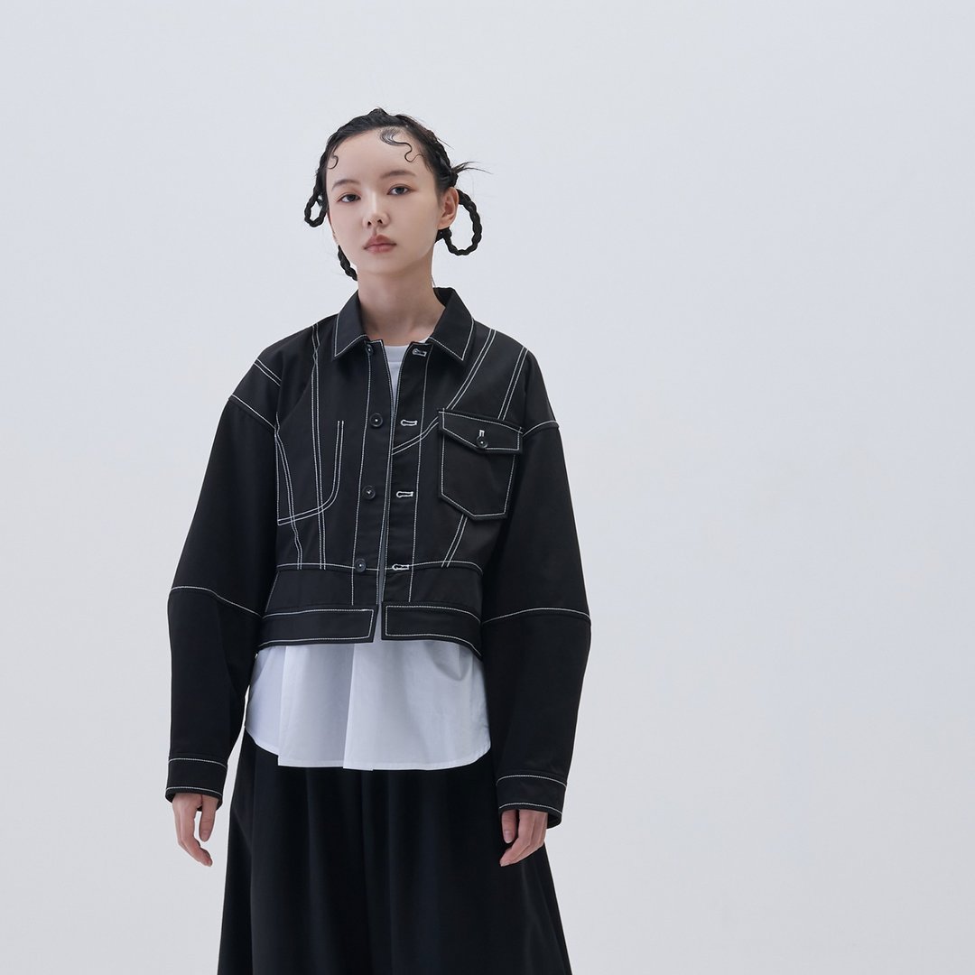 压线短版外套 - 女装休闲/机能外套 - 棉 黑色