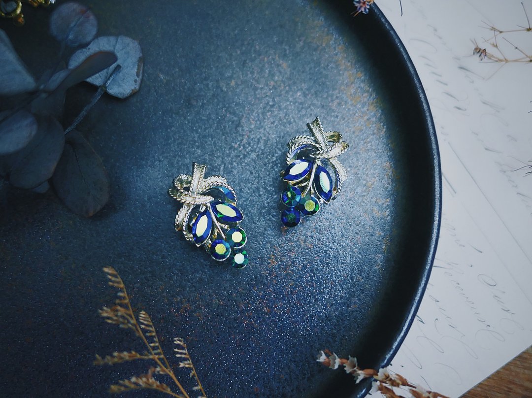 Coro 冰蓝葡萄极光耳环－美国古董首饰 Vintage Jewelry - 耳环/耳夹 - 其他金属 