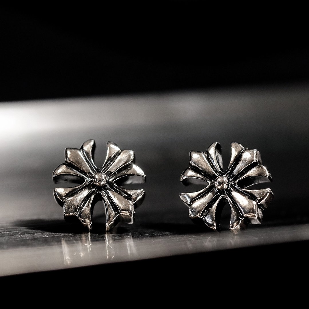 F.L.C-Cross carved earring-925耳环 - 耳环/耳夹 - 银 银色