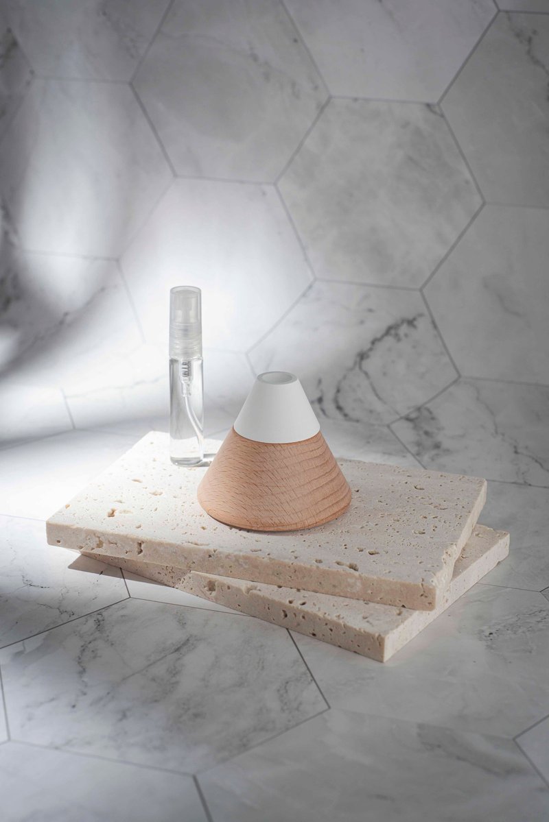 硅藻土火山扩香器 Volcano Diffuser - 香薰/精油/线香 - 精油 