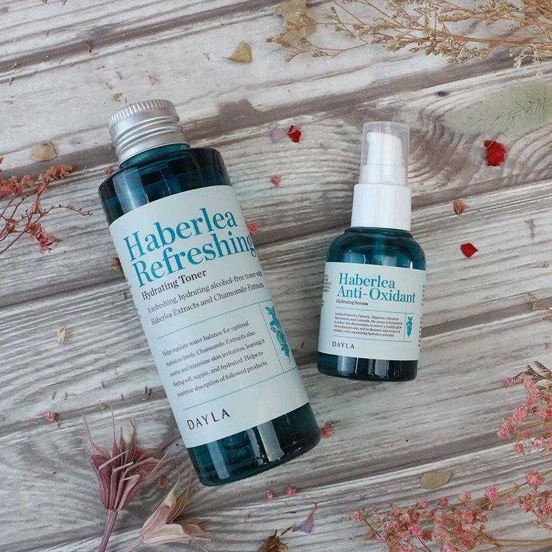 油水平衡清爽保湿组 (复活草保湿精华30ml+保湿化妆水180ml) - 精华液/安瓶 - 玻璃 咖啡色