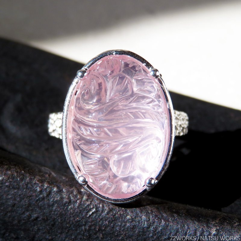 Carving Rose Quartz Ring - 戒指 - 宝石 粉红色