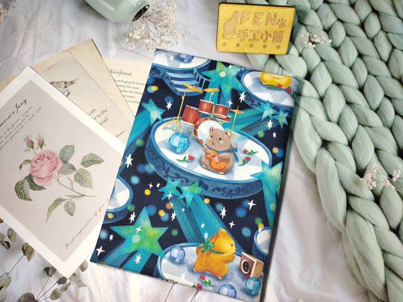 彩色喷墨系列-仓鼠演唱会防拨水牛津布款布书衣A5/25K布书套手册 - 书衣/书套 - 棉．麻 