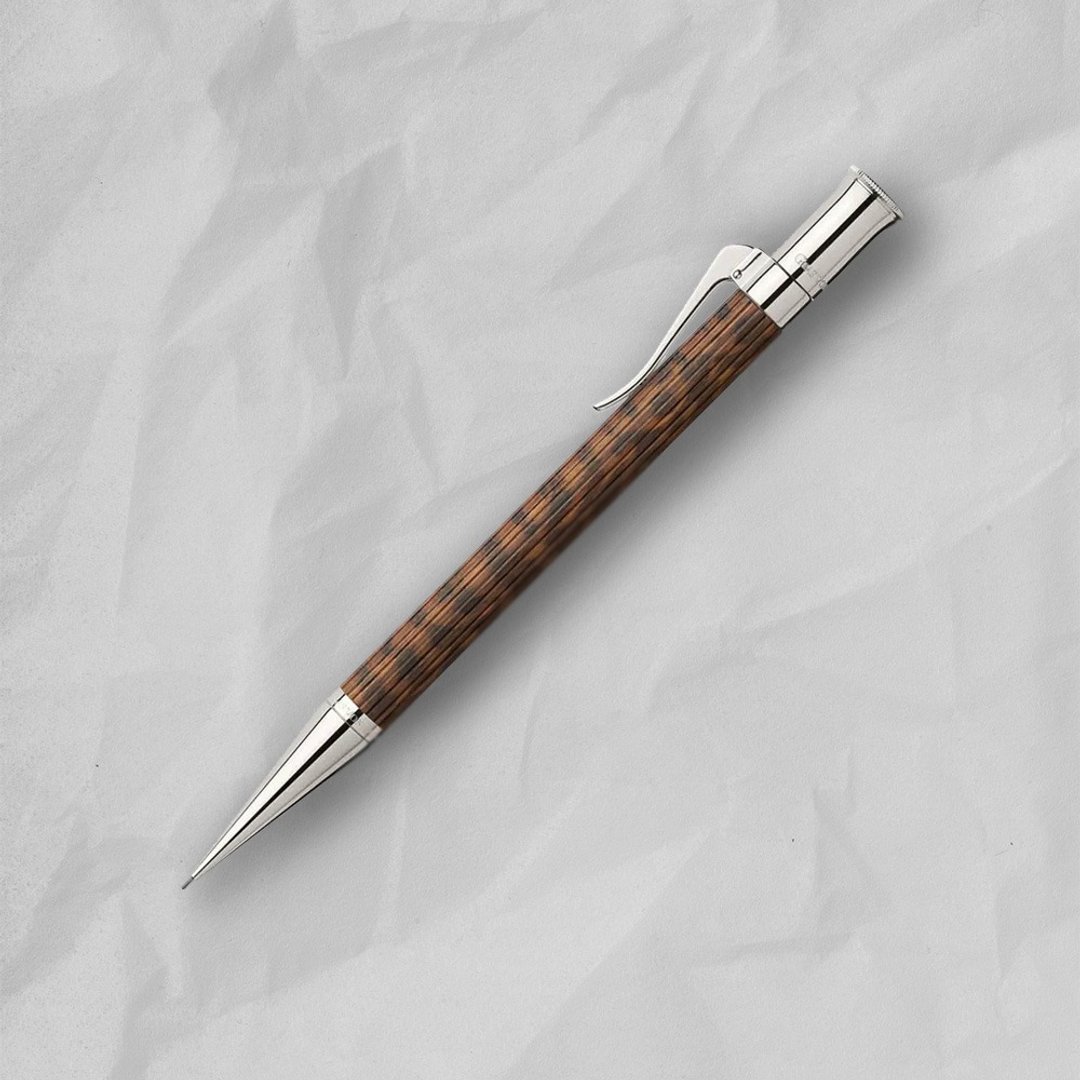 【Graf von Faber-Castell】新加坡独立50周年纪念版蛇木自动铅笔 - 铅笔/自动铅笔 - 木头 咖啡色