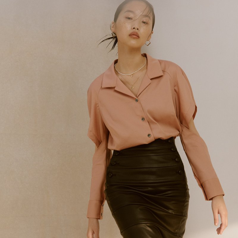 翻领肘开衩设计衬衫   /珊瑚红 - 女装衬衫 - 其他材质 粉红色