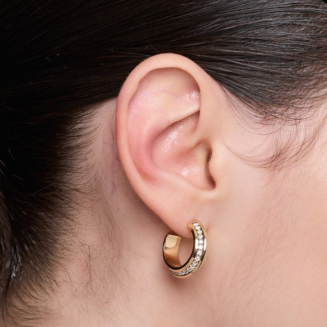 轻奢开口宝石耳环 925银厚镀18K金 Withstand Dimond Earring - 耳环/耳夹 - 纯银 金色