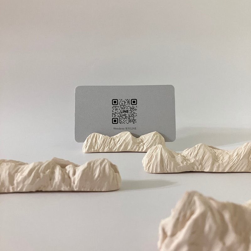 Wendyyu【小山座】奶油白－卡片 名片座 陶瓷 装饰道具 圣诞礼物 - 名片架/名片座 - 陶 