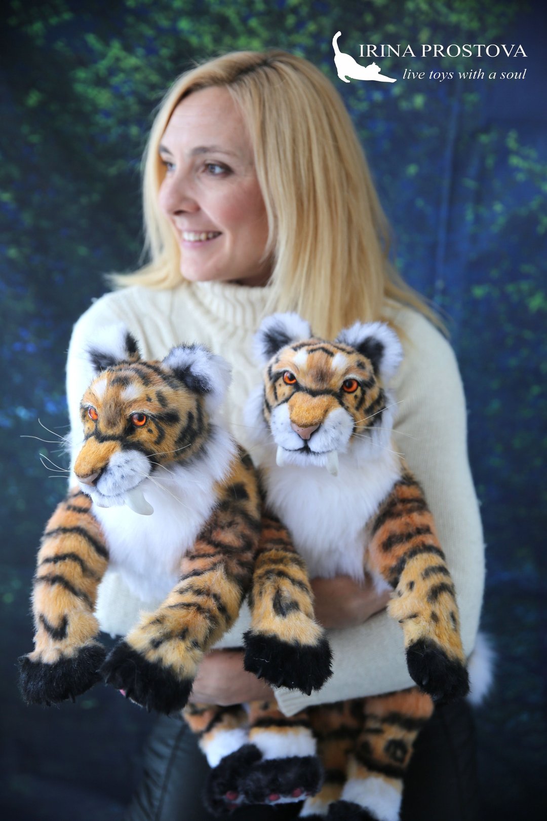 Saber tooth tiger, realistic toy - 玩偶/公仔 - 其他材质 橘色