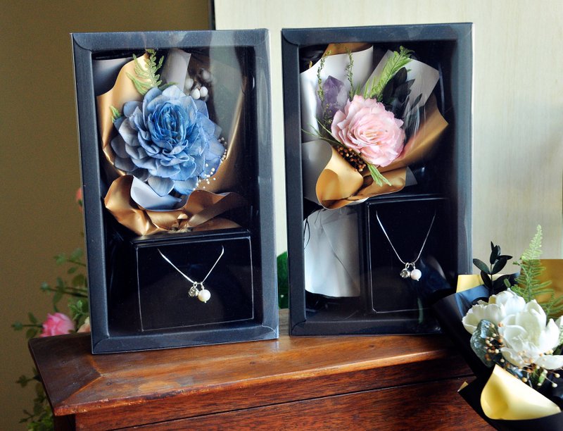 花束礼盒－礼盒包装,含提袋_永生花 干燥花礼盒 情人节礼盒 - 干燥花/捧花 - 植物．花 多色