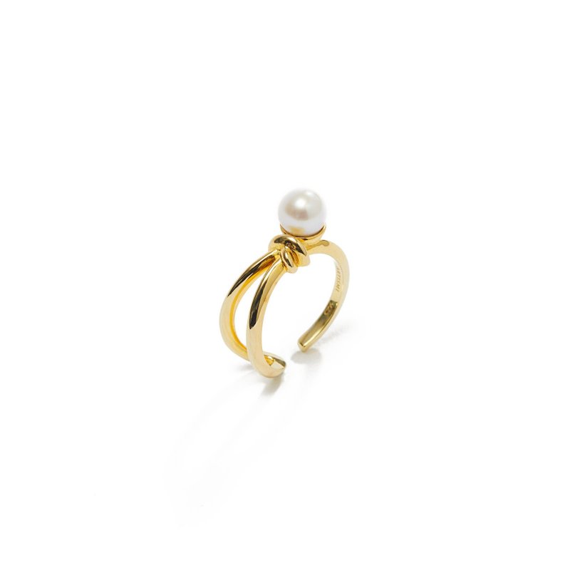 扭结珍珠戒指 925银厚镀18K金 Knotted Pearl Ring - 戒指 - 珍珠 金色