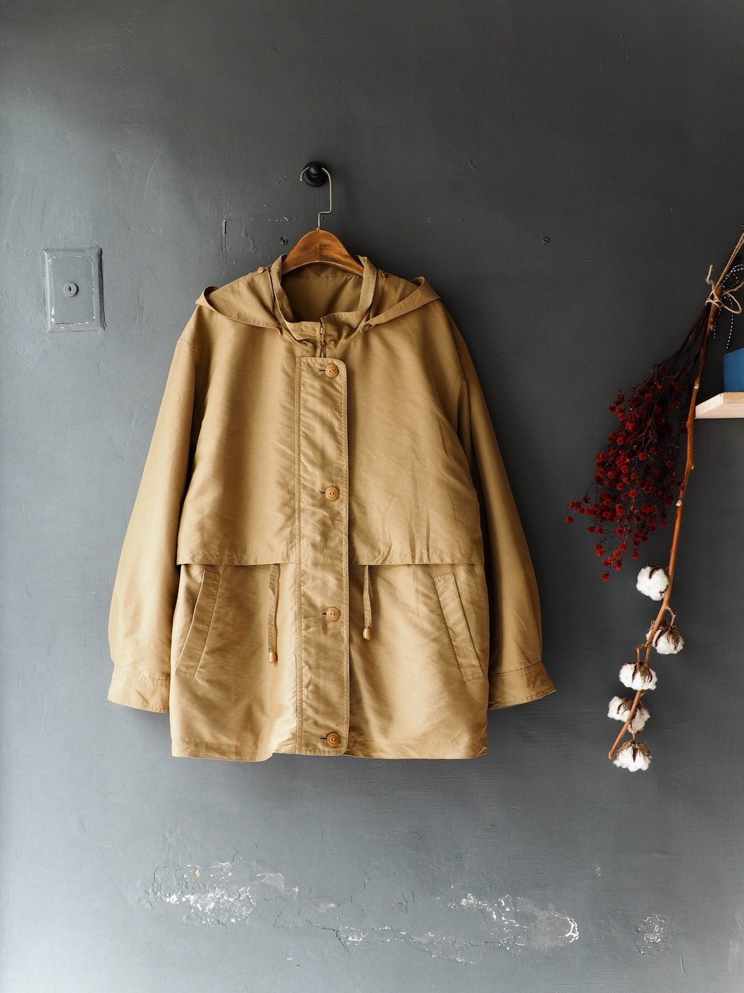 河水山 - 卡布奇诺暖暖午茶时光 古董翻领风衣外套 古着 trench coat vintage oversize - 女装休闲/机能外套 - 其他材质 卡其色