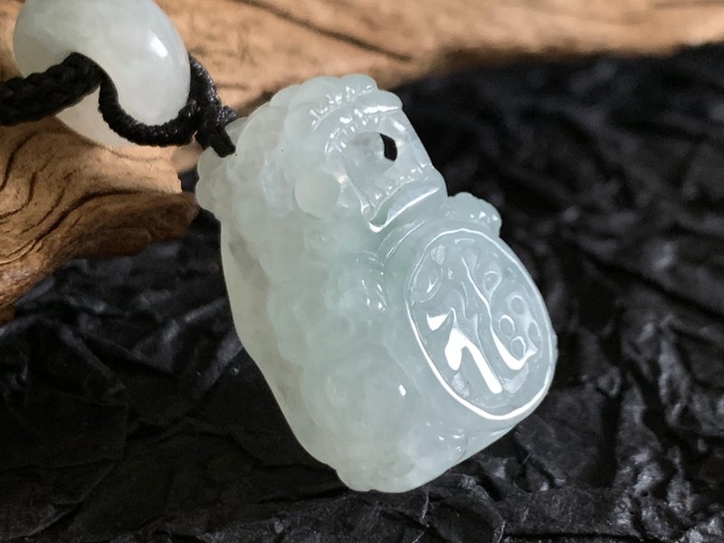 钱滚钱系列快速出货天然A货缅甸玉翡翠糯种招财貔貅项链飞天貔貅 - 项链 - 玉石 多色