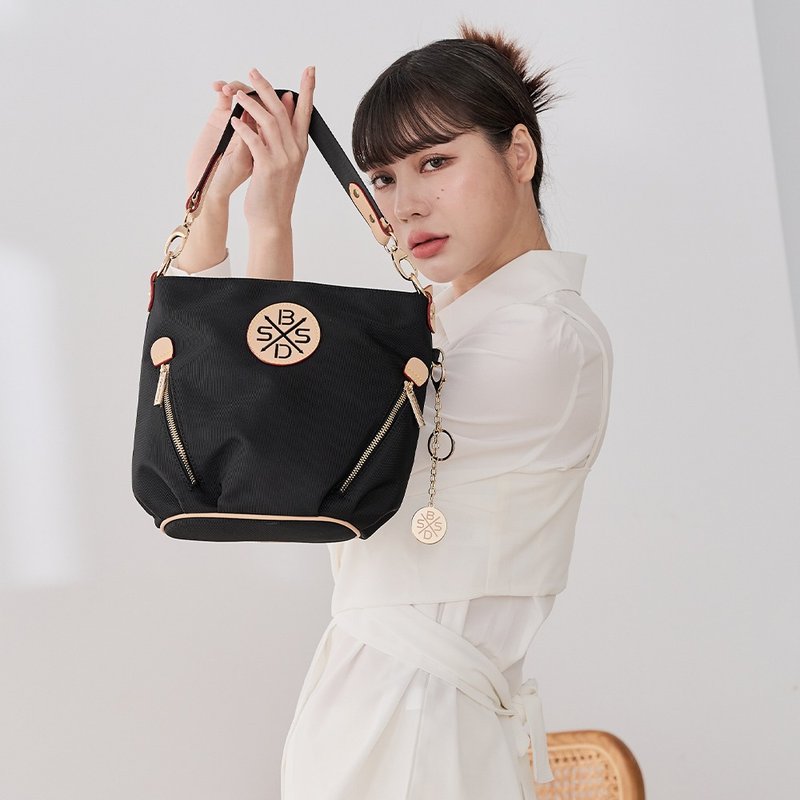 【时尚素色】黑色狂想曲 - 古典轻奢可拆式两用手提包 - 骆色黑 - 手提包/手提袋 - 尼龙 黑色