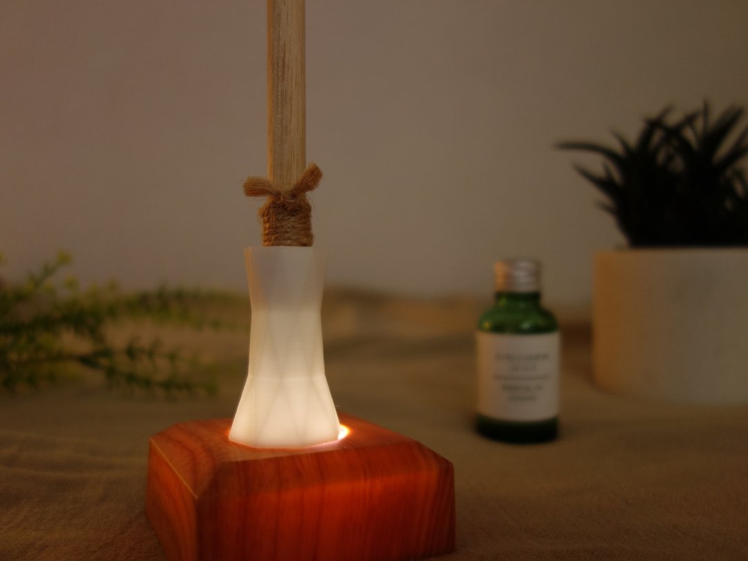 illuminated aroma diffuser / wood / wooden / minimal / polygon / 3dprint - 香薰/精油/线香 - 环保材料 白色
