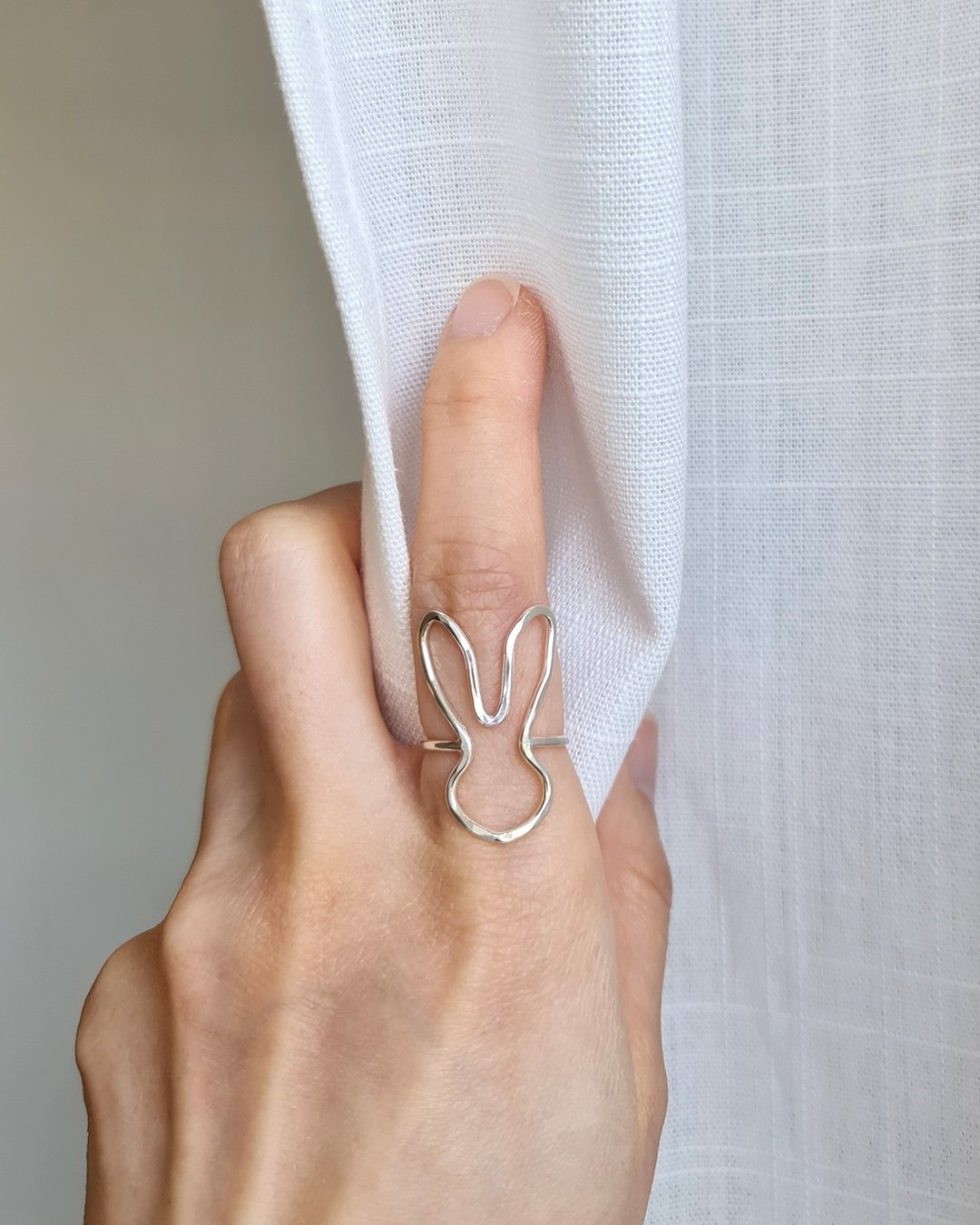 可爱兔子 925 银戒指，Bunny Silhouette Sterling Silver Ring - 戒指 - 银 银色
