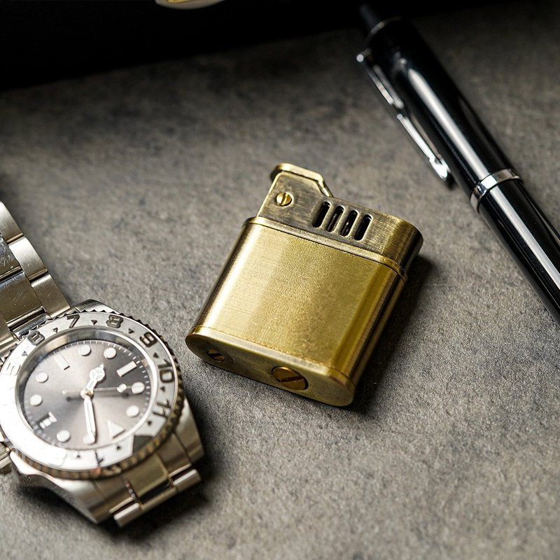 【FREED】复古刷旧金色拉丝铜壳煤油打火机 定制化礼物 刻字 现货 - 其他 - 其他金属 金色