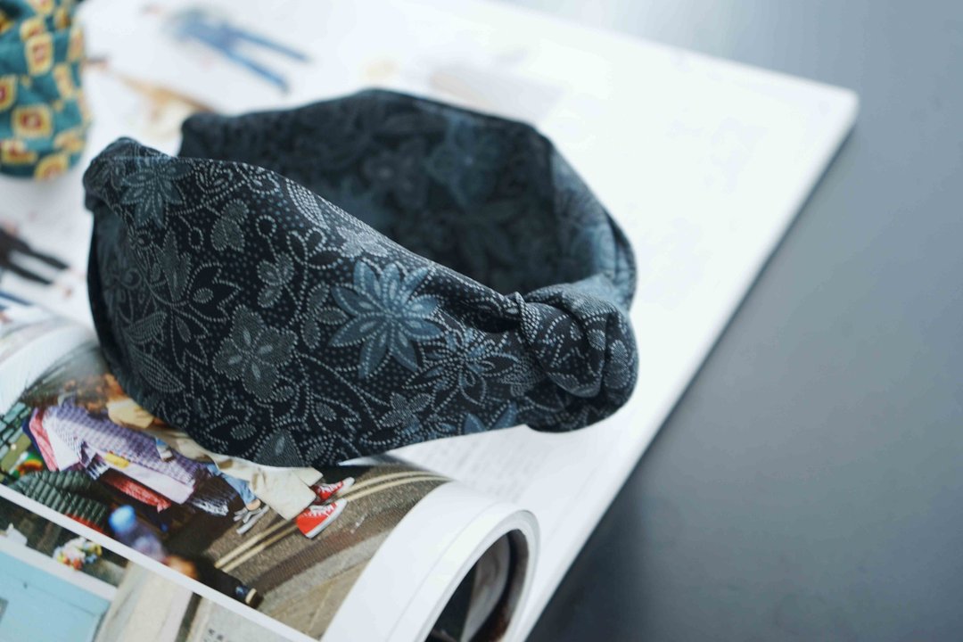 和服改制手工发箍-秋意落叶-深蓝-扭结款 - 发带/发箍 - 丝．绢 蓝色