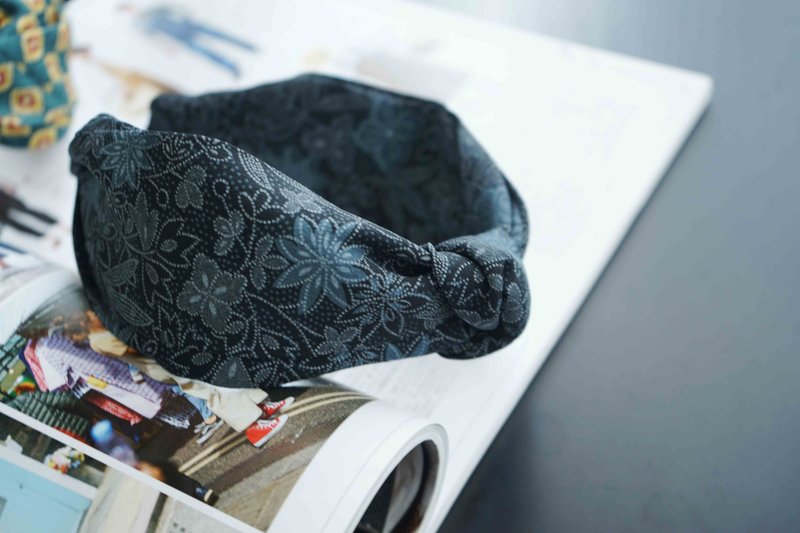 和服改制手工发箍-秋意落叶-深蓝-扭结款 - 发带/发箍 - 丝．绢 蓝色