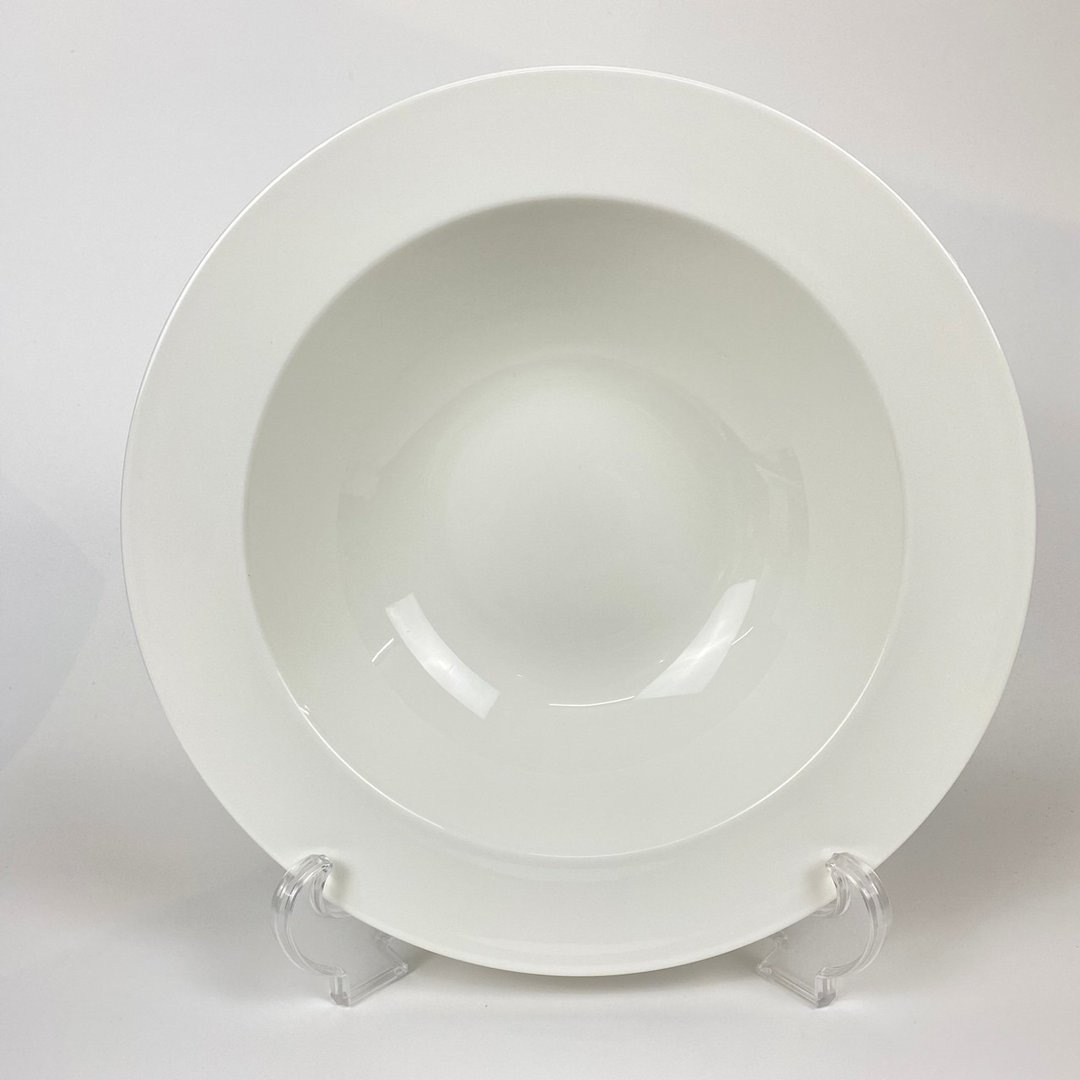 【NARUMI】Wide White广缘纯白骨瓷30cm沙拉钵 - 盘子/餐盘/盘架 - 陶 白色