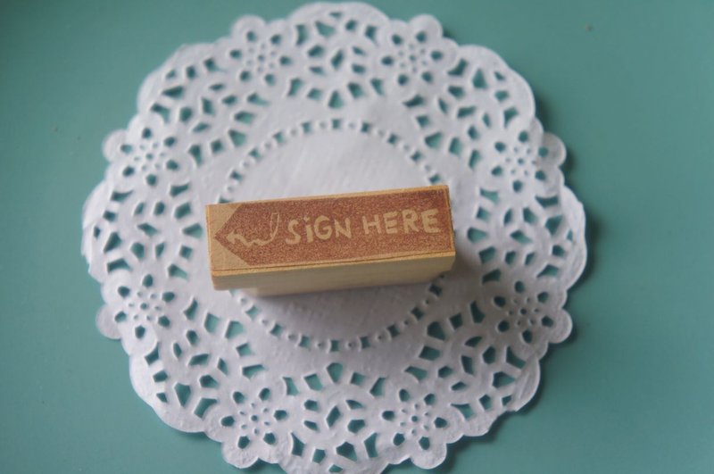 苹果丹丹手刻印章 SIGN HERE 请在此处签名 - 印章/印台 - 橡胶 