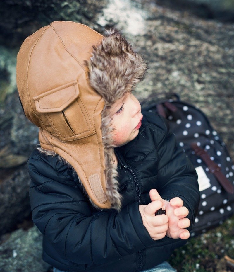 【瑞典ELODIE DETAILS】飞行帽 CHESTNUT LEATHER - 帽子 - 聚酯纤维 咖啡色