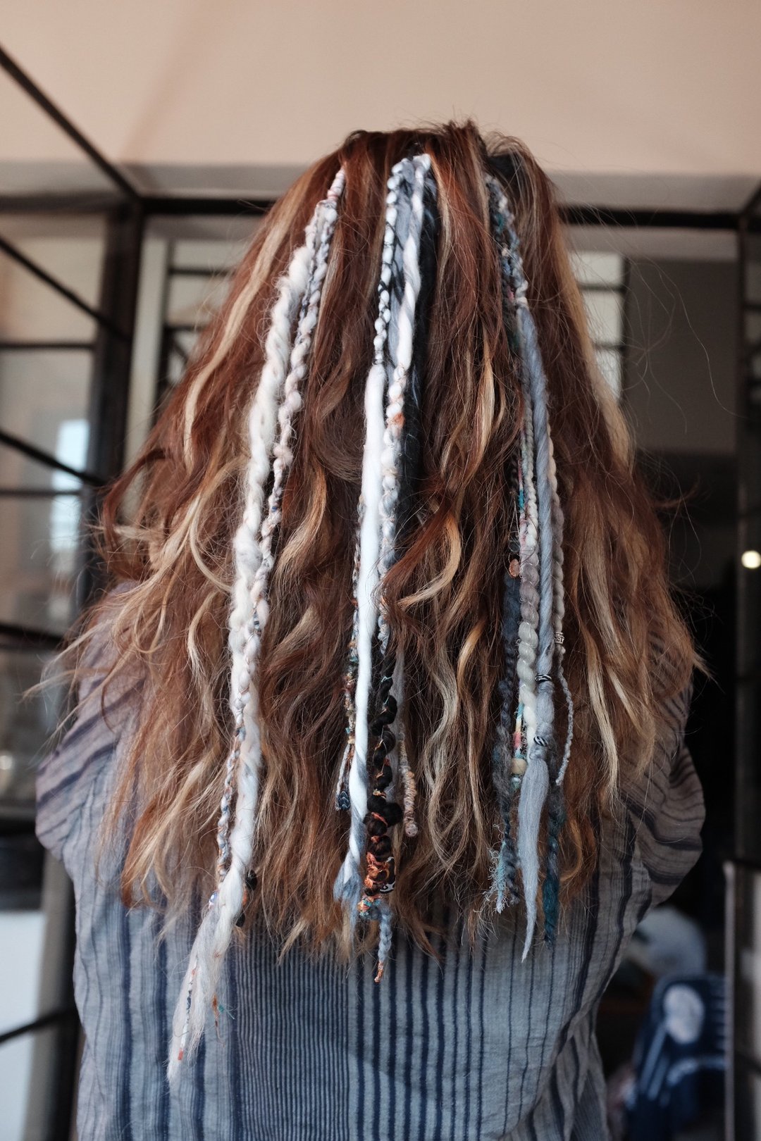 吉普塞脏辫 发夹 Gypsy hair Clip - grey/green - 发饰 - 羊毛 灰色