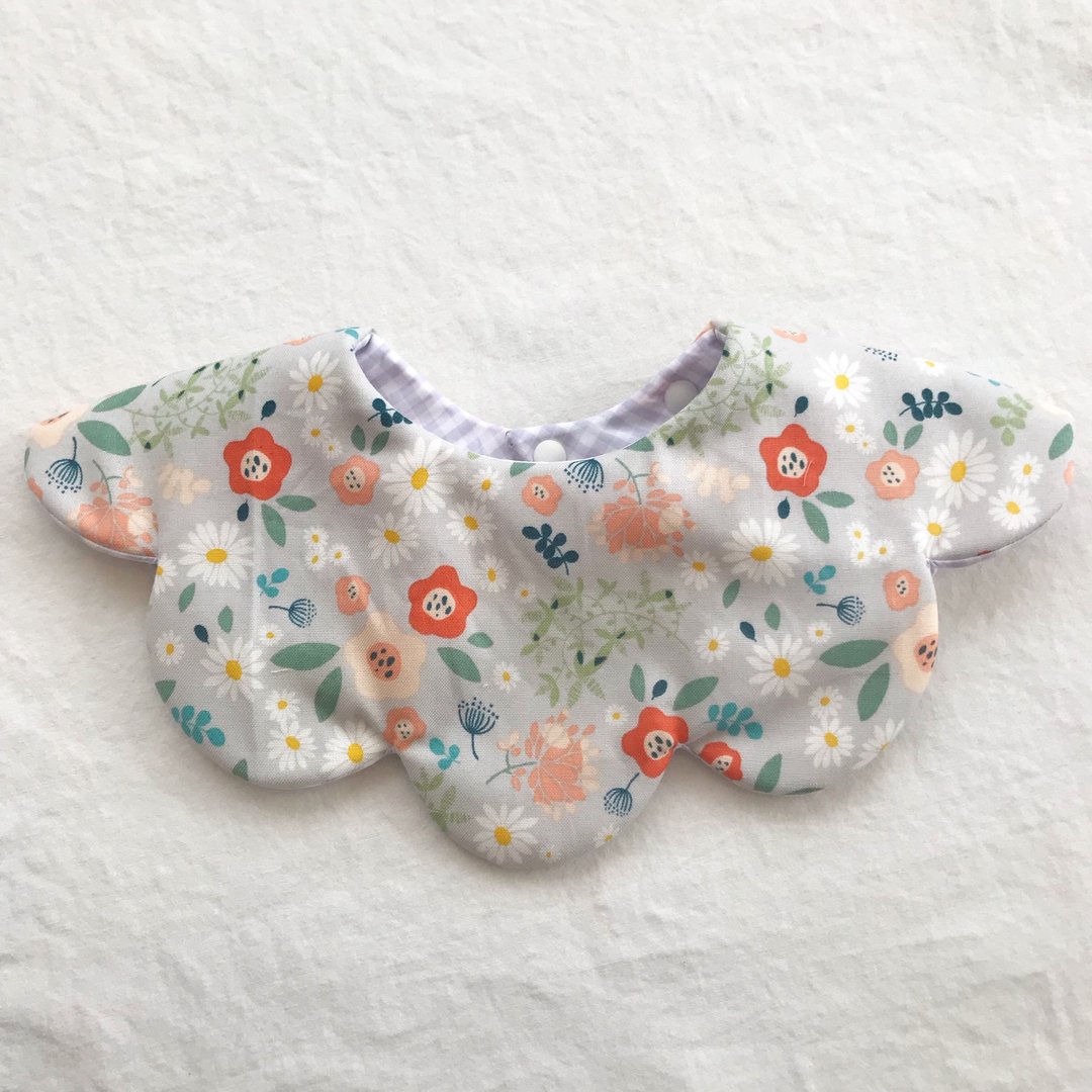 Mokumoku Bib (Flower Field-Gray) - 围嘴/口水巾 - 棉．麻 灰色