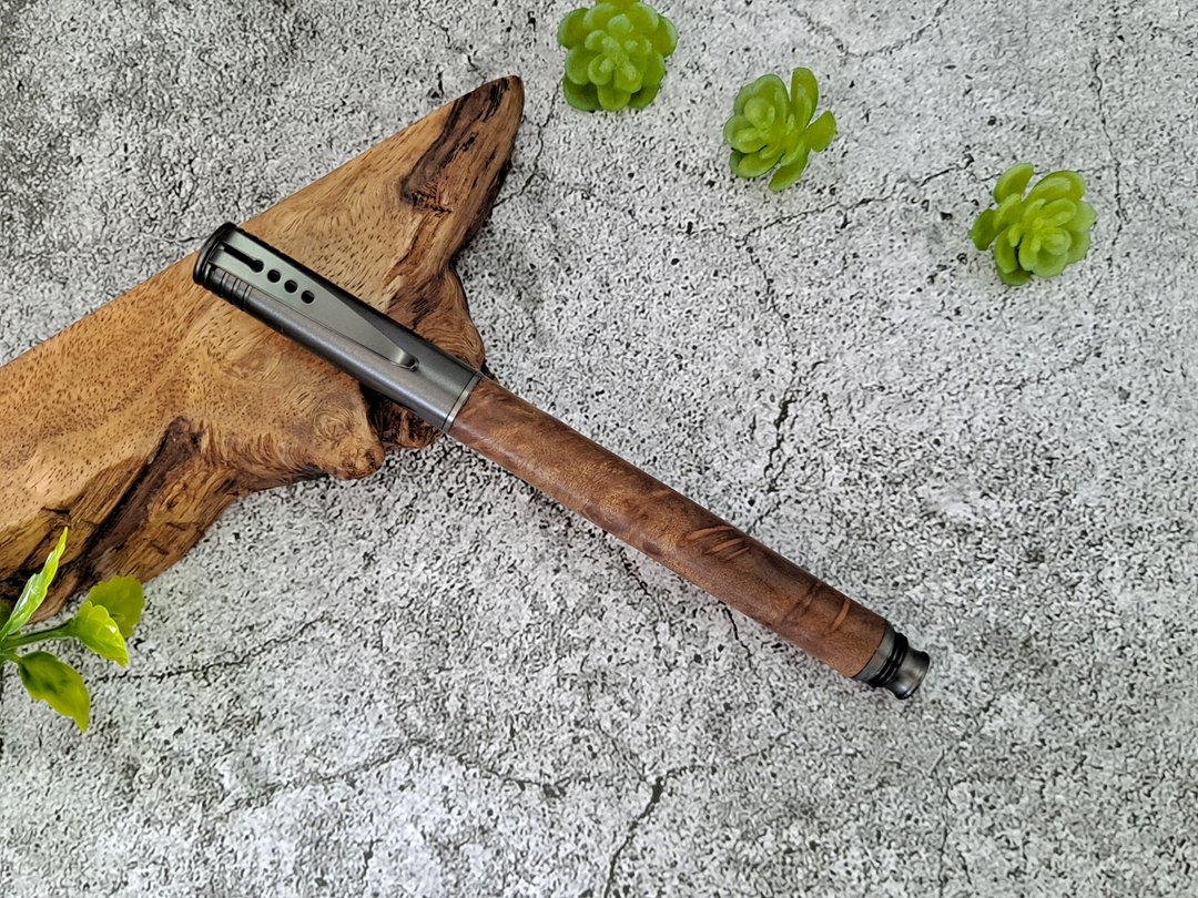 黄金樟  原木 手工笔 钢笔 - 钢笔 - 木头 