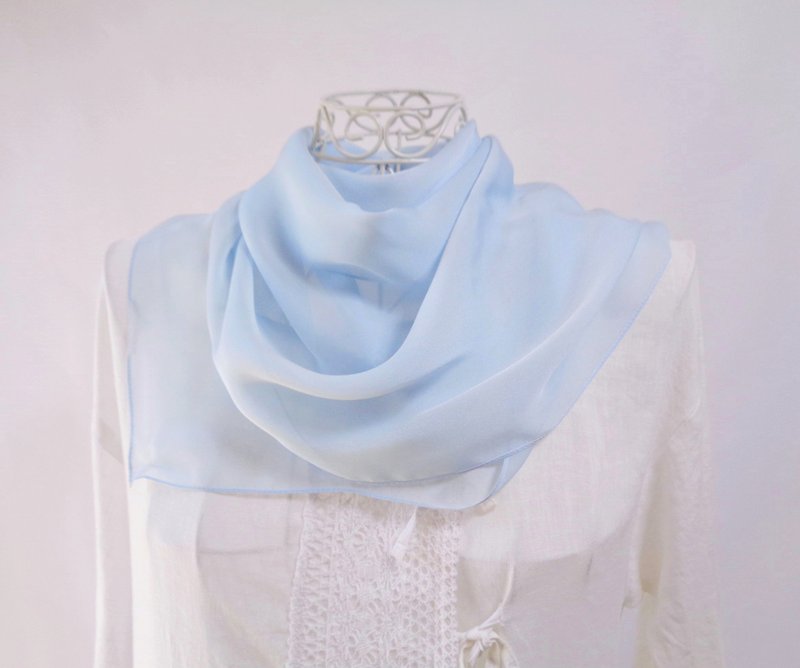 Natural indigo, raw leaf dyeing, silk chiffon, short stole, color of the wind - 丝巾 - 丝．绢 蓝色