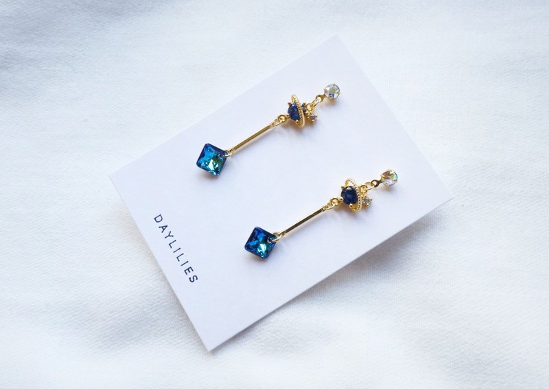 Swarovski Princess Cut Crystal 耳环 - Crystal Bermuda Blue - 耳环/耳夹 - 纯银 蓝色