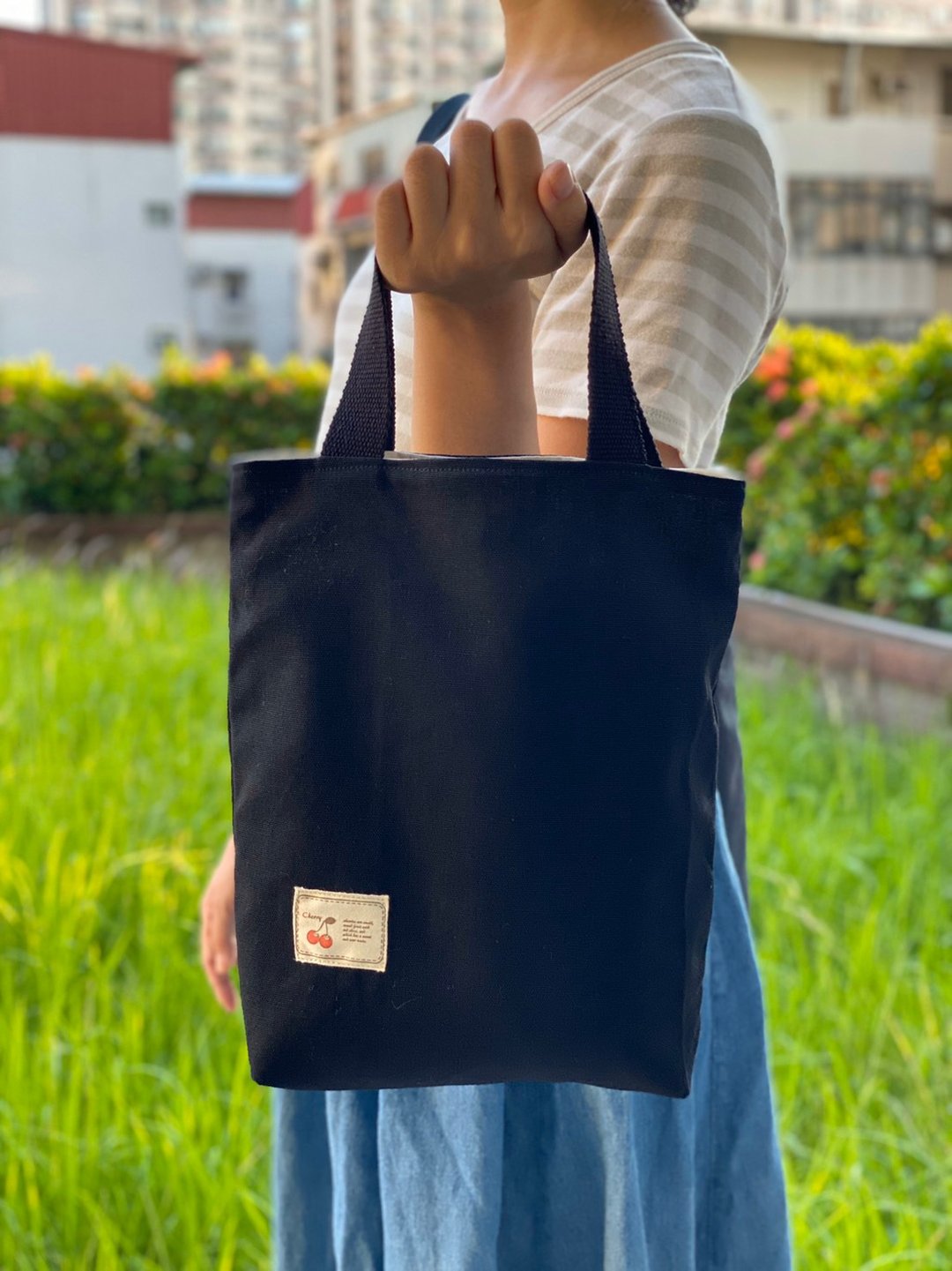 手提袋 到处跑 (小,S-size) (长版型)神秘黑色 - 手提包/手提袋 - 棉 黑色
