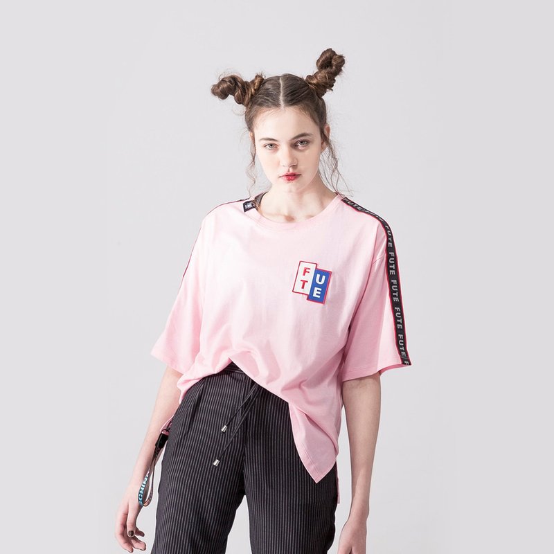 【中性款】 宽松落肩 反光织带多色t-shirt / 粉红 - 女装 T 恤 - 棉．麻 粉红色