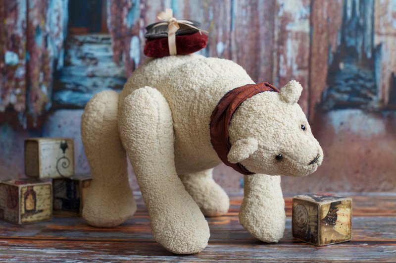 White Polar teddy Bear created with vintage plush - 玩偶/公仔 - 其他材质 