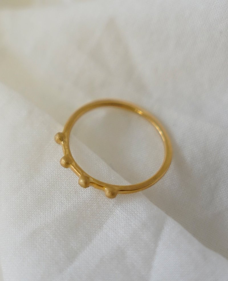 SV Dotted Line Ring - 耳环/耳夹 - 其他金属 金色